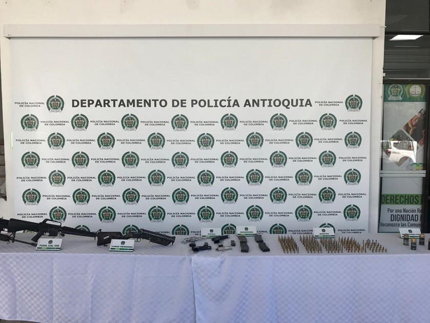 Llamaron a la policía por un supuesto secuestro y terminaron encontrado a 8 criminales