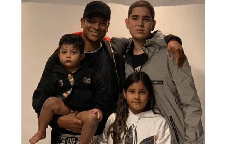 Fredy Guarín se toma foto por primera vez con sus tres hijos