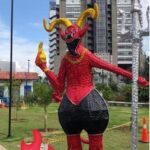 ¿Medellín tiene al diablo en los alumbrados?