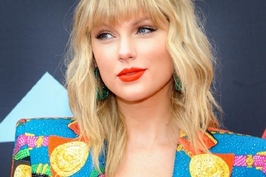 Taylor Swift anuncia otro disco sorpresa, "Evermore", "hermana de Folklore"