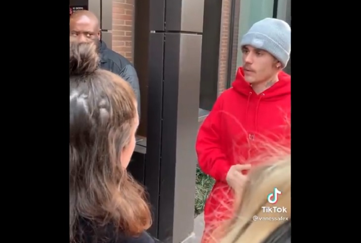 Video de Justin Bieber y fan que quería un abrazo