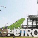 Presidente Petro exige investigación por robo de 80 millones de dólares en petróleo con ayuda del ELN- Ecopetrol-🚨 Urgente: Ecopetrol apaga campos de producción de petróleo por bloqueos del paro camionero. Las operaciones en Caño Sur, uno de los más grandes del país, han sido detenidas. Conoce los detalles.