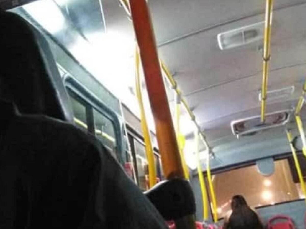 Pareja en situación candente en bus del SITP de Teusaquillo