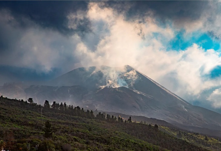 Finaliza la erupción del volcán español de la isla de La Palma