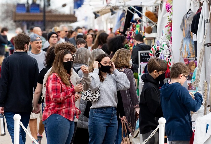 Los estadoundienses compraron un 8,5 % más en esta temporada navideña