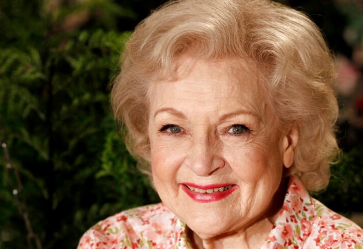 La icónica actriz Betty White fallece a los 99 años