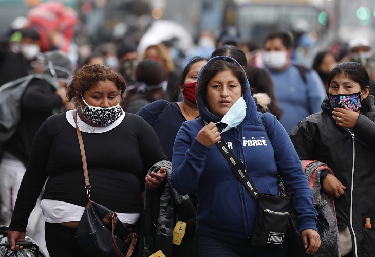 Lima tiene 10 millones de habitantes, la mayoría mujeres y 40 % solteros