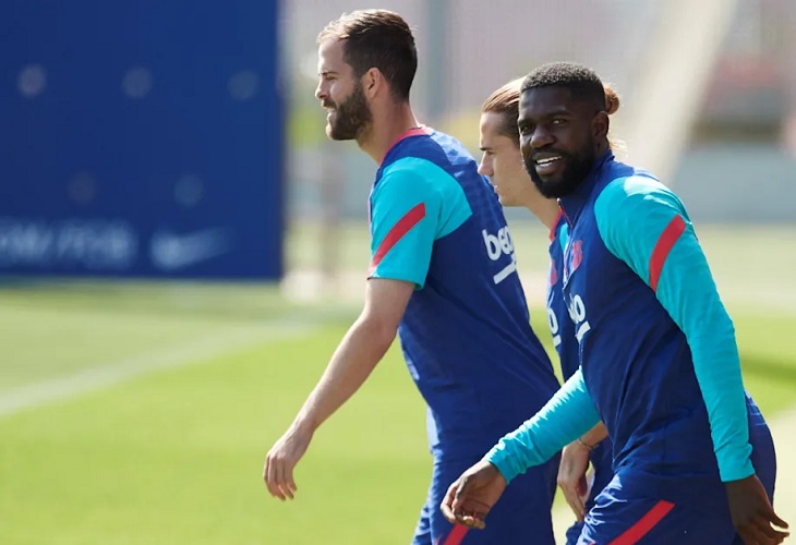 Umtiti se lesiona en el pie derecho y deberá pasar por el quirófano