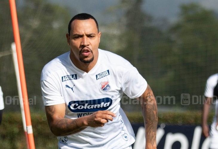 Felipe Pardo no entrenó con Medellín por un imprevisto viaje a México
