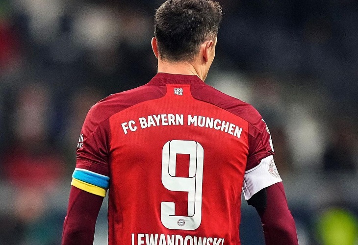 Lewandowski homenajea a Ucrania: "No puedo fingir que no pasa nada"