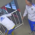 Insultos y botellazos entre jugadores de Boca y los hinchas de River, tras superclásico