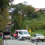 Motociclista chocó contra un Renault 9 y perdió la vida en la entrada San Félix