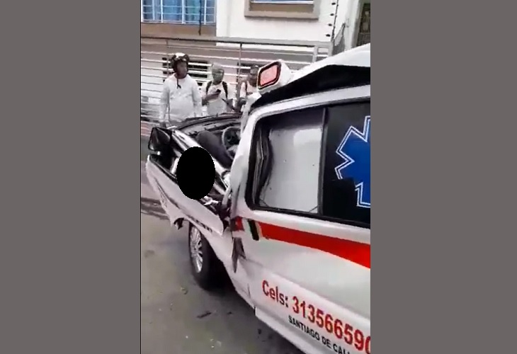 Muere paramédica en accidente de ambulancia, en la calle 1 de Cali