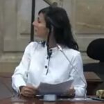 Ministra Irene Vélez regañada por leer en Comisión Quinta del Senado