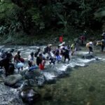 Panamá afirma que sube el tránsito de migrantes irregulares de Haití y Ecuador