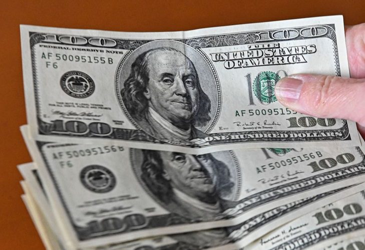 El precio del dólar en Colombia superó la barrera de los 5.000 pesos