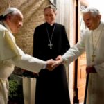 El papa Francisco pide oraciones para Benedicto XVI que «está muy enfermo»