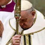 El papa pide que cese la insensata guerra en Ucrania en su mensaje de Navidad