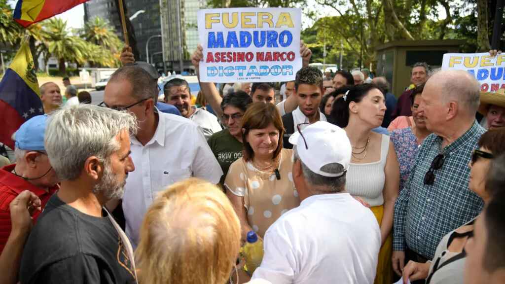Venezolanos en Argentina se manifiestan para repudiar la visita de Maduro