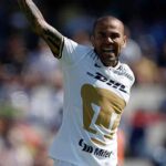 Impiden a jugador de Pumas hablar de Alves, tras filtración de indemnización