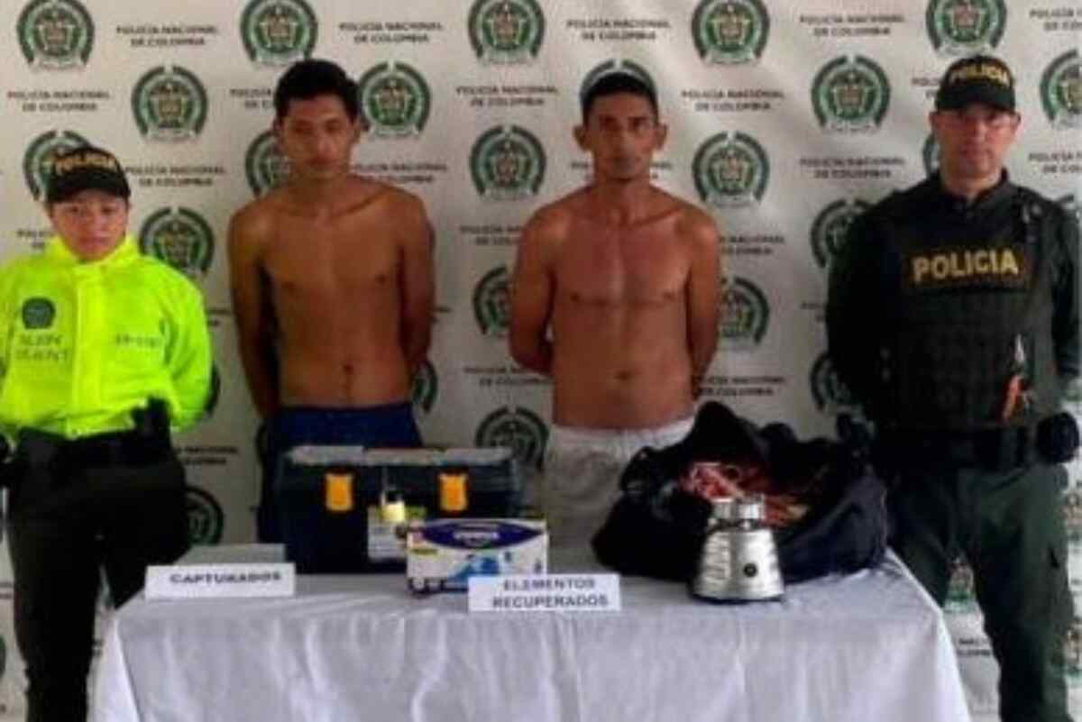 Brutal: 2 Ladrones De Casa En Caucasia Terminaron Borrachos, Dormidos Y ...