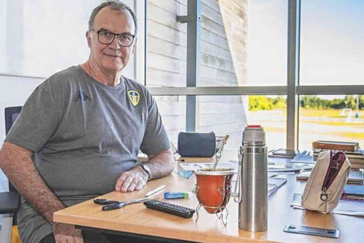 Marcelo Bielsa acepta el desafío de dirigir a Uruguay