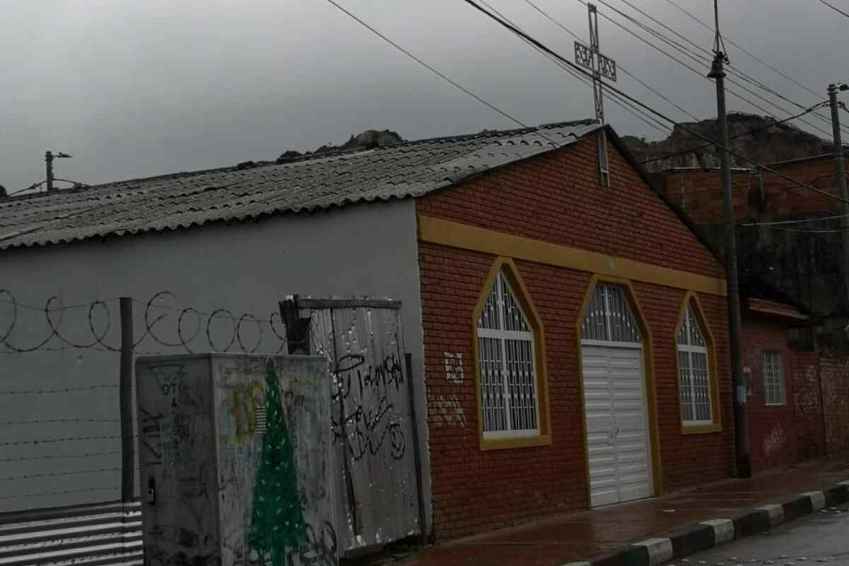 Una mujer sería la causa del incidente entre sacerdotes y policías en Juan Rey, en Bogotá