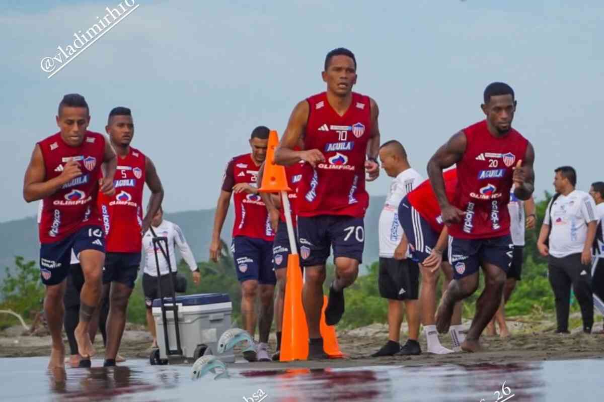 Carlos Bacca podría no continuar en el Junior: informe médico revela daño irreversible en su rodilla