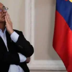 Petro desmiente relación con el dinero perdido en casa de Laura Sarabia-Solo el 33,8% de los colombianos aprueban la gestión de Petro, según encuesta Invamer- Datexco revela que Petro tiene un 62% de desaprobación en todo el país