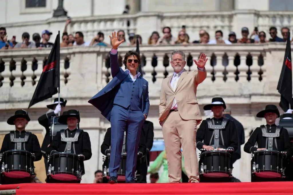 Tom Cruise paraliza Roma con el estreno de Mission - Impossible 7