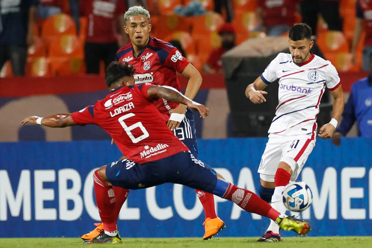 0-1. Adam Bareiro impulsa a San Lorenzo y amarga el debut de Alfredo Arias en el Medellín