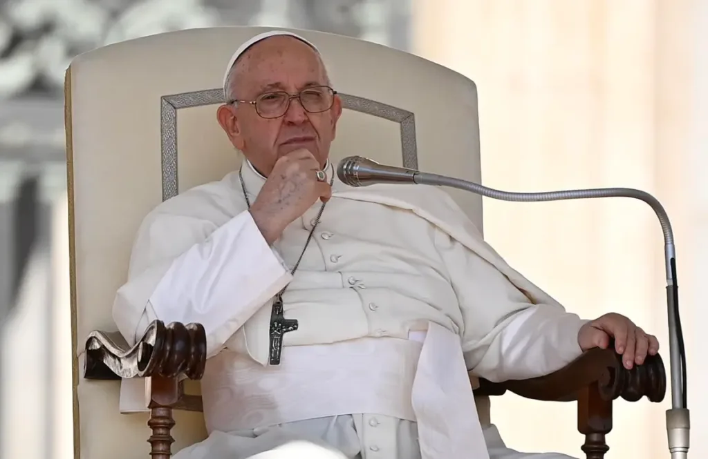 El papa Francisco expresa su profundo dolor por las víctimas del ciclón en Libia