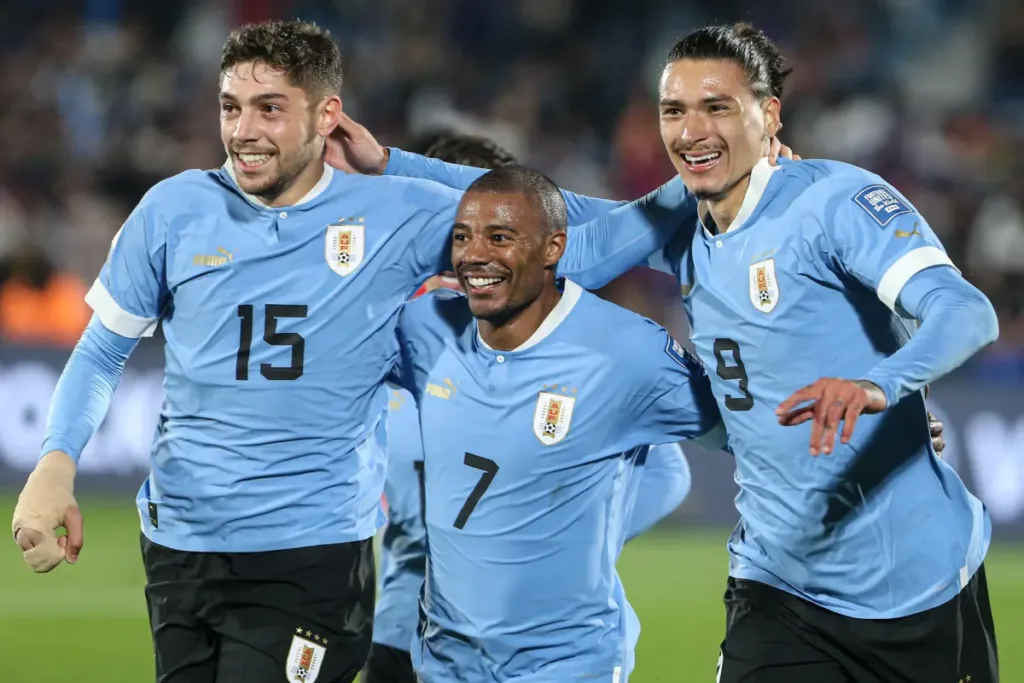 FIFA+ dará en vivo partidos de Ecuador, Uruguay, Bolivia y Argentina por las Eliminatorias sudamericanas--- La prensa uruguaya aprueba a una selección con clase y a la que le sobró fútbol