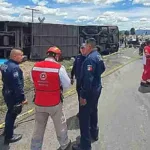 Accidente mortal en Hidalgo: tren choca contra autobús y deja tres víctimas