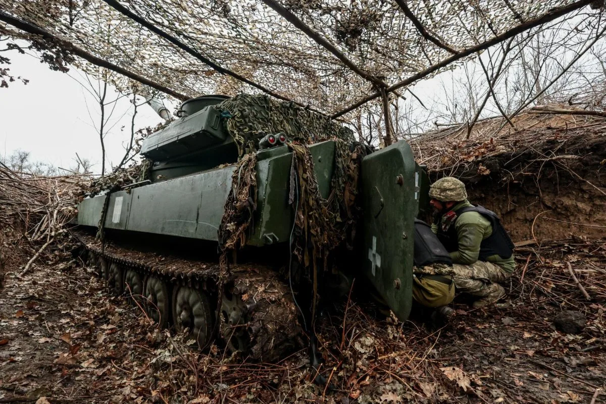 Rusia estrecha el cerco en el Donbás y obliga a Ucrania a ponerse a la defensiva