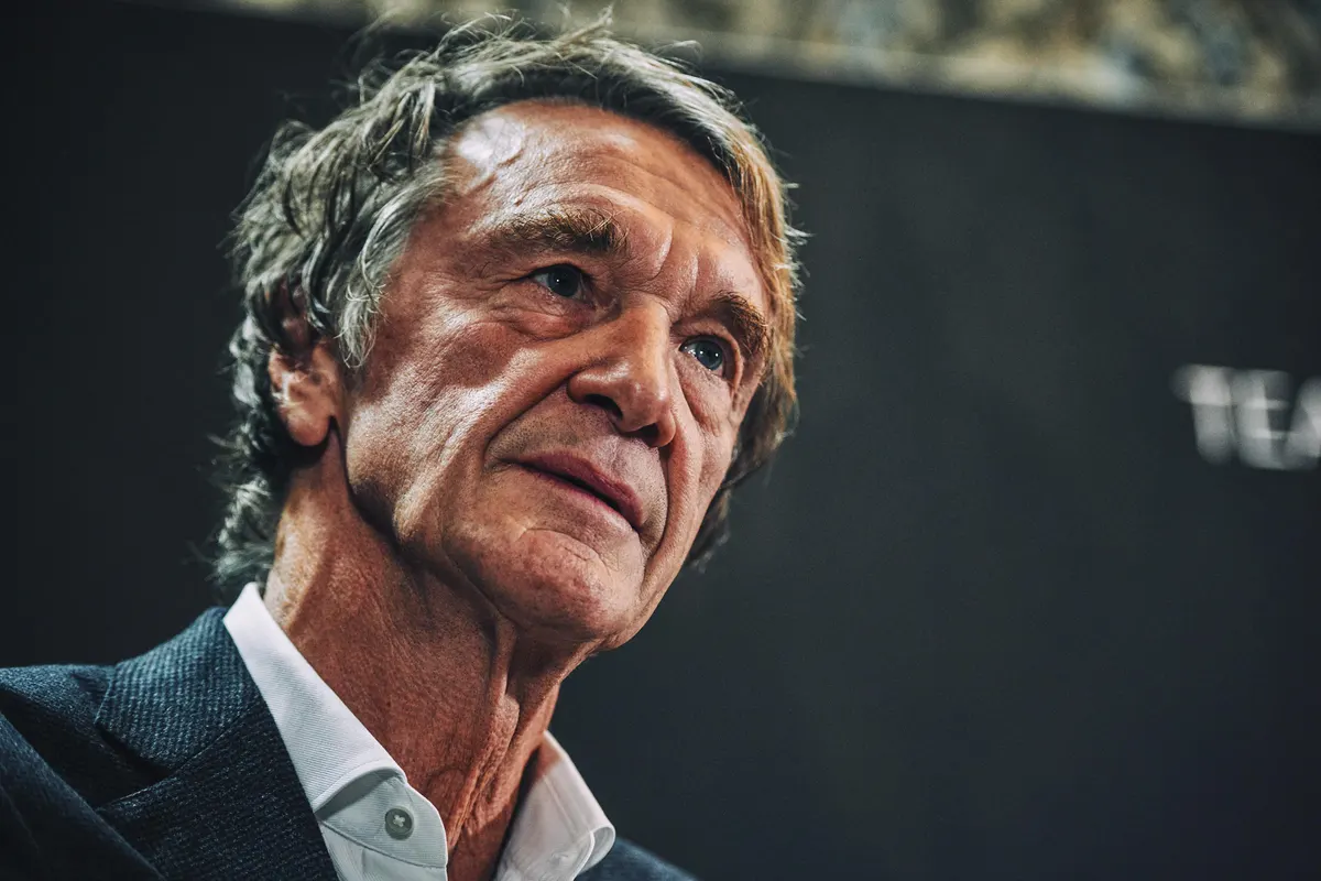 Jim Ratcliffe, dueño del INEOS, adquiere el 25% del Manchester United y tomará las riendas del club