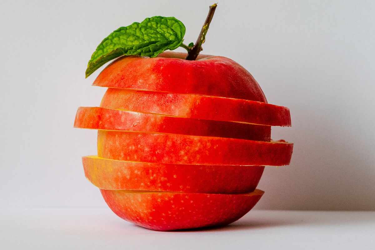 La ciencia confirma los beneficios de comer una manzana al día y en ayunas
