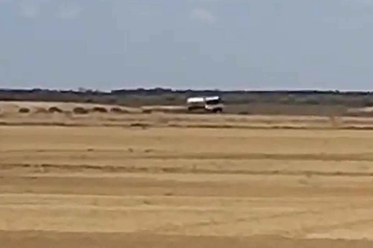 Un carrotanque se hunde en el desierto de La Guajira y malgasta el agua que iba a las rancherías