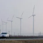China avisa de impacto sobre transición ecológica por investigación UE a turbinas chinas