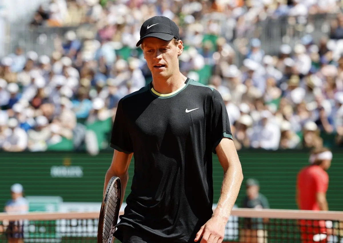 Tsitsipas y una lesión dejan a Sinner sin final