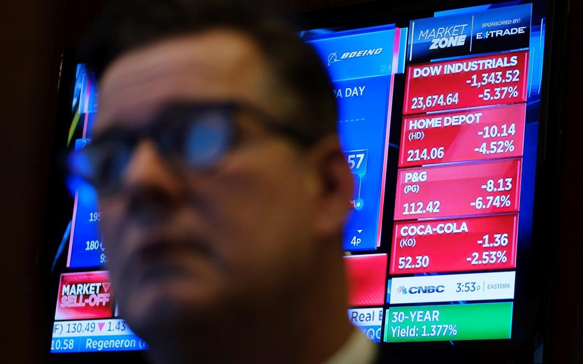 Wall Street abre en rojo mientras crecen las expectativas ante los resultados de Nvidia