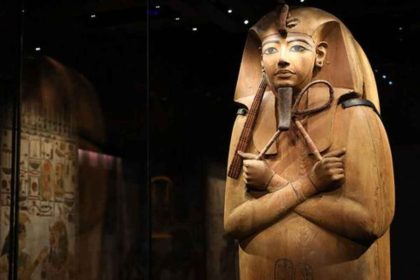 Descubren sarcófago de Ramsés II bajo un templo cristiano en Egipto