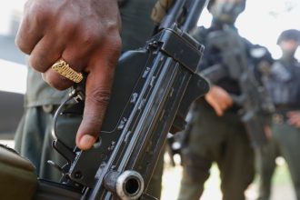 Detienen a líder de comisión de finanzas de una disidencia de las FARC en Colombia