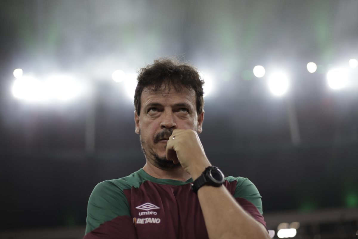 Fluminense destituye al entrenador Fernando Diniz tras la derrota frente al Flamengo