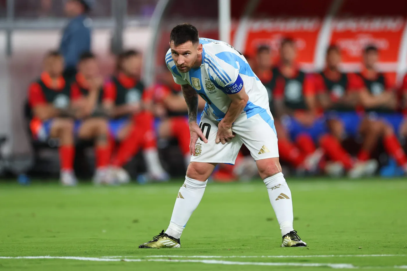 Argentina evaluará a Messi día a día y no aventura si estará en cuartos
