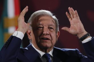 López Obrador impulsará sus polémicas reformas pese al nerviosismo en los mercados