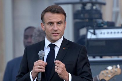 Macron entra en campaña - Solo el centro puede bloquear a la extrema derecha e izquierda
