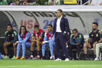 México se juega su pase a la segunda ronda, entre un ambiente hostil y pesimista