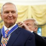 Muere a los 86 años Jerry West, leyenda de la NBA y de Los Angeles Lakers