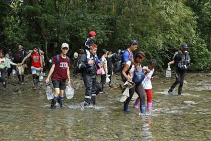 ONG - Migración por Colombia está controlada por crimen ante la ausencia del Estado